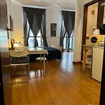 Studio Apartments Centro Storico Via Manno