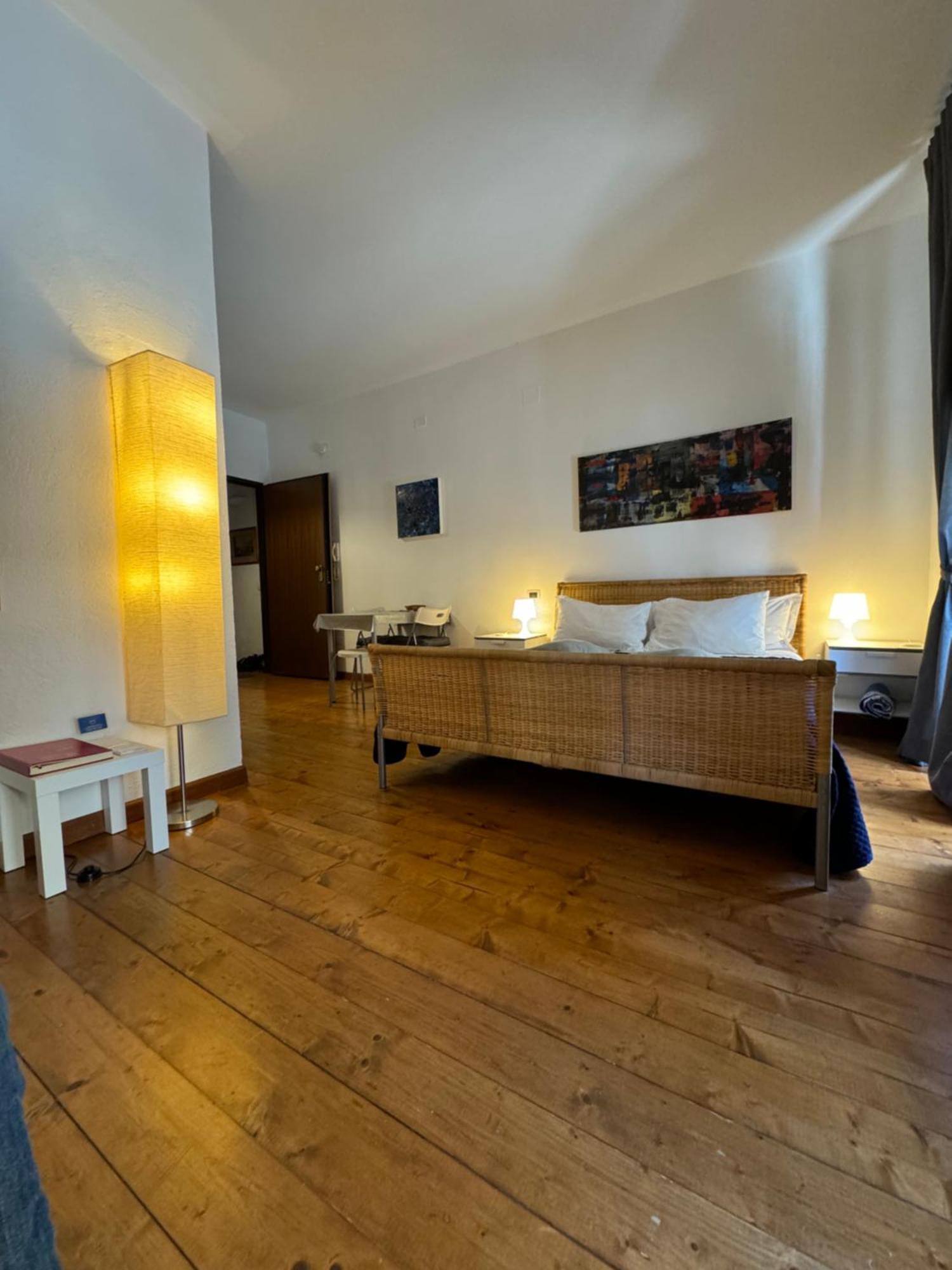 Apartment Centro Storico Via Manno *