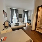 Studio Apartments Centro Storico Via Manno