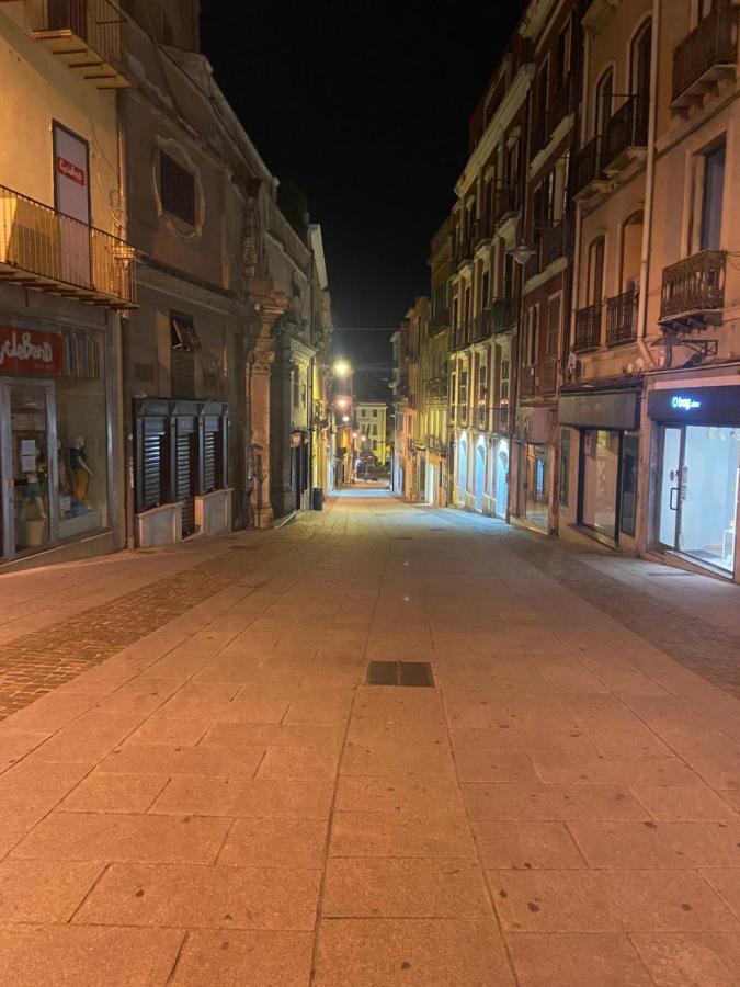 Appartamento Centro Storico Via Manno
